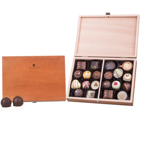 CHOCOLISSIMO Schokolade Geschenk - Pralinen Geschenk - 20 Luxus Pralinen in einem Holzkästchen, Besondere Schokolade - Geschenk, Geschenkidee Geburtstag, Weihnachten, Jahrestag - ChocoClassic