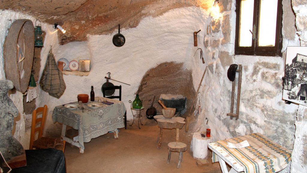 Höhlenwohnung auf Sant'Antioco - goodstuff AlpeAdria