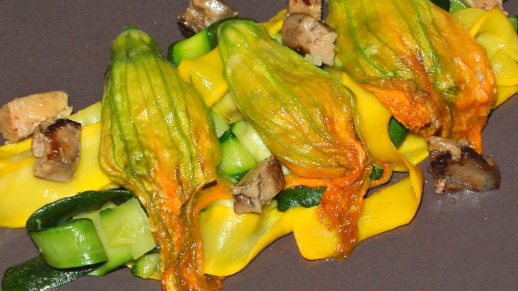 Fiori di Zucca mit Gemüse und Foie gras - goodstuff AlpeAdria