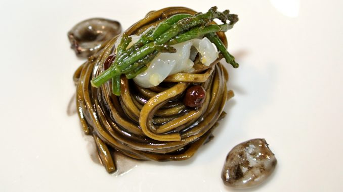 Tagliolini al Nero, Zottoli, Seppie e Salicornia - goodstuff AlpeAdria