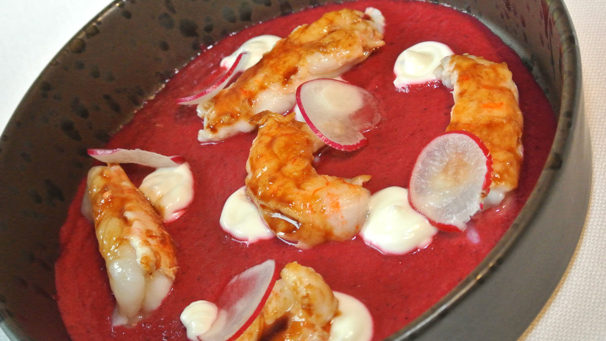 Scampi in Salsa XO, Gazpacho di Rape rosse - goodstuff AlpeAdria