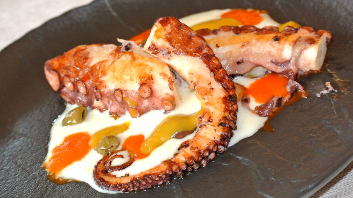 Polipo arrosto su Spuma di Patate - goodstuff AlpeAdria