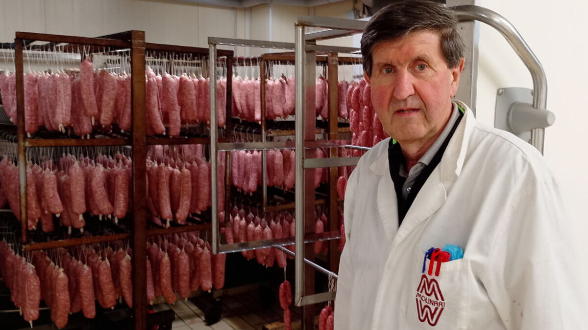 Claudio Gortani mit Salami - goodstuff AlpeAdria