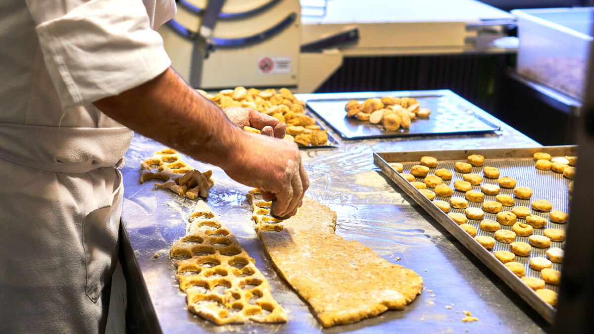 Kekse ausstechen - © Elisa Caldana