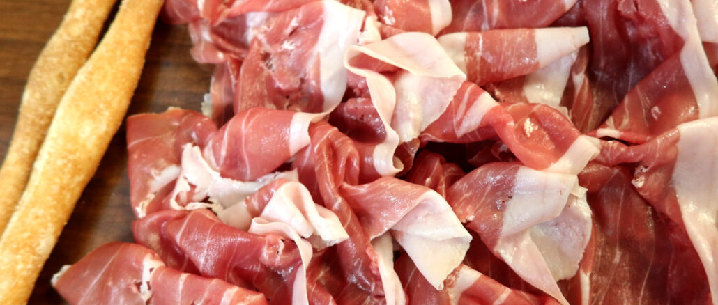 Prosciutto D'Osvaldo leggermente affumicato - goodstuff AlpeAdria
