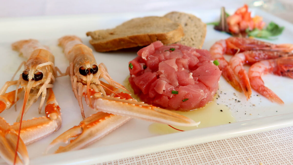 Crudo - Scampi, Thunfischtatar und Gamberi rossi - goodstuff AlpeAdria