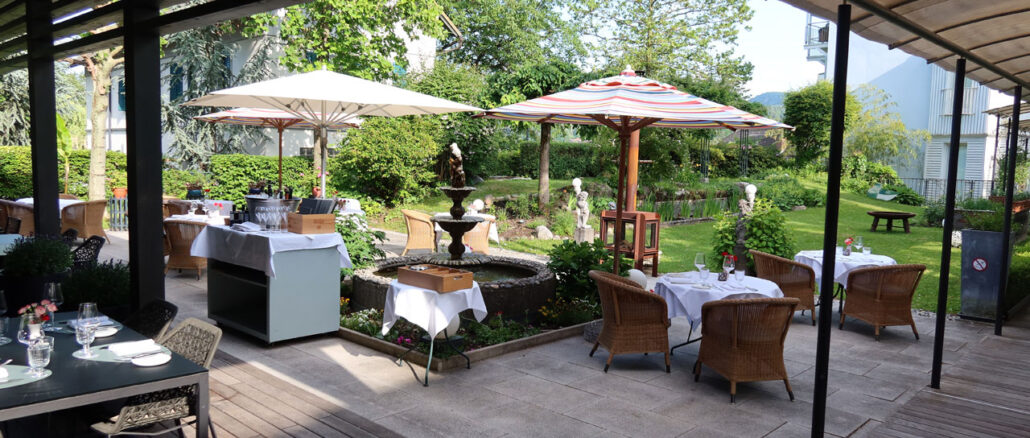 Im Garten, Restaurant im Hubertushof in Velden - goodstuff AlpeAdria